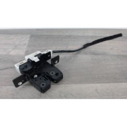 Serrure de coffre RENAULT CLIO 3 PHASE 1 d’occasion