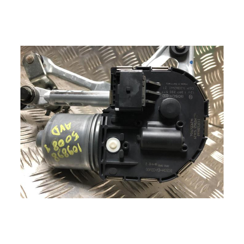 Moteur essuie glace avant droit PEUGEOT 5008 1 PHASE 2 d’occasion