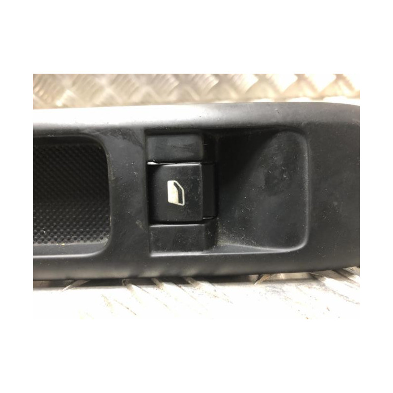 Interrupteur de leve vitre avant droit PEUGEOT 5008 1 PHASE 2 d’occasion