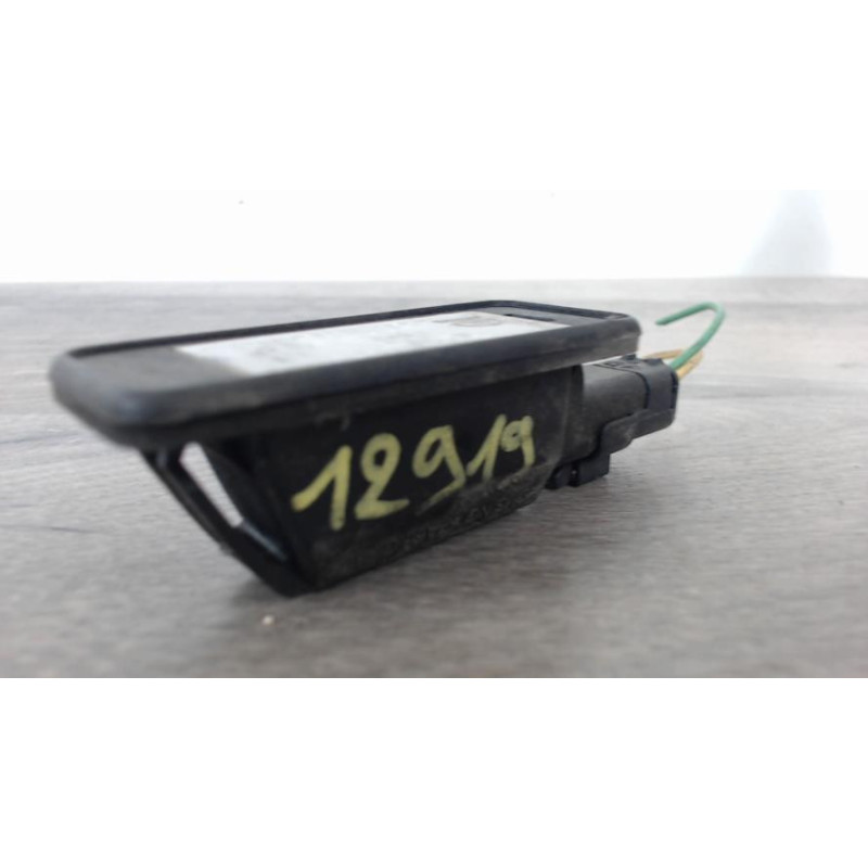 Eclairage de plaque PEUGEOT 308 2 PHASE 1 d’occasion