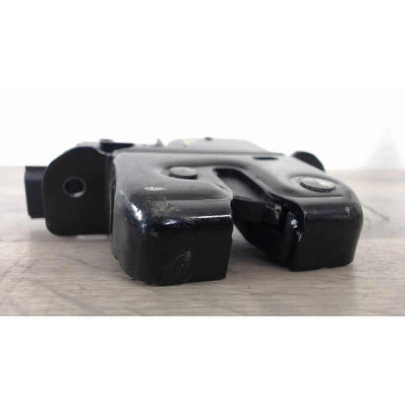 Serrure de coffre RENAULT MEGANE 3 PHASE 2 d’occasion