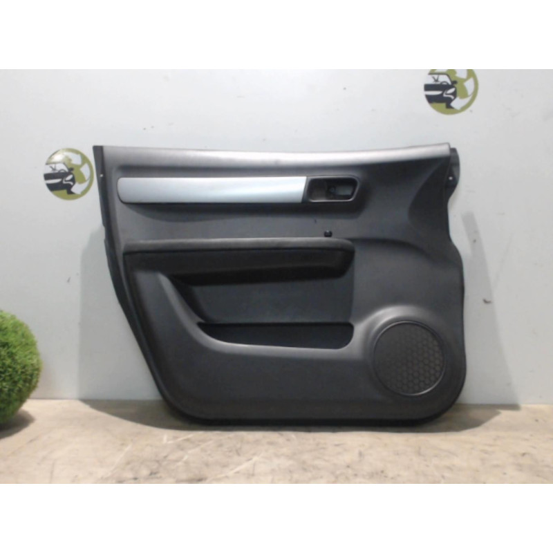 Panneau de porte avant gauche SUZUKI SWIFT 3 d’occasion