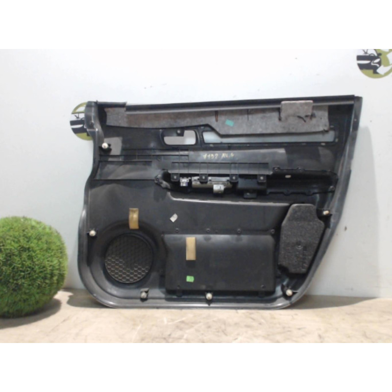 Panneau de porte avant gauche SUZUKI SWIFT 3 d’occasion