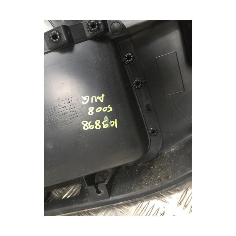 Panneau de porte avant gauche PEUGEOT 5008 1 PHASE 2 d’occasion
