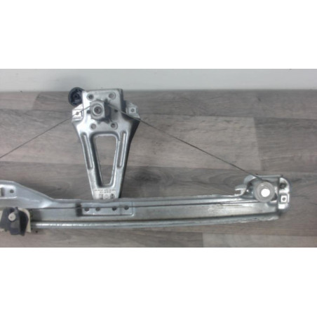 Leve vitre mecanique arriere gauche RENAULT CLIO 3 PHASE 2 d’occasion