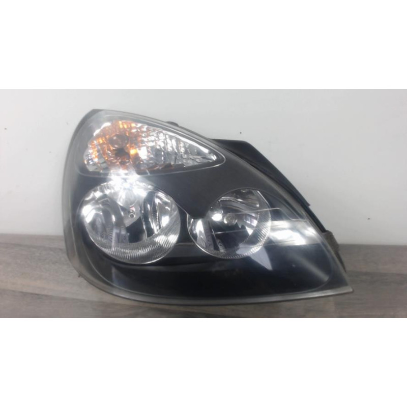 Optique avant principal droit (feux)(phare) RENAULT CLIO 2 PHASE 2 d’occasion
