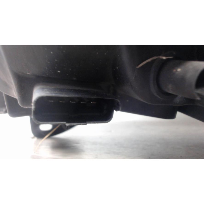 Optique avant principal droit (feux)(phare) RENAULT CLIO 2 PHASE 2 d’occasion