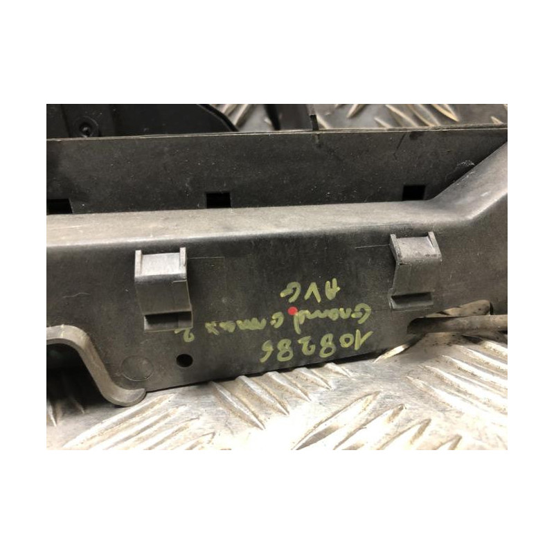 Serrure avant gauche FORD GRAND C-MAX 2 PHASE 1 d’occasion