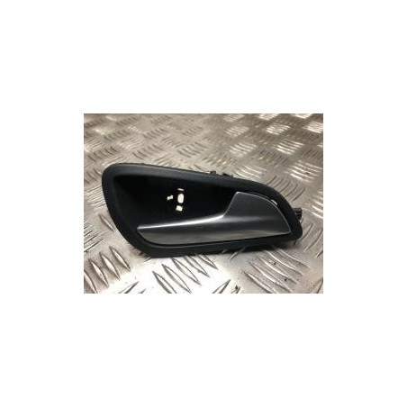 Poignee interieur avant droit FORD GRAND C-MAX 2 PHASE 1 d’occasion