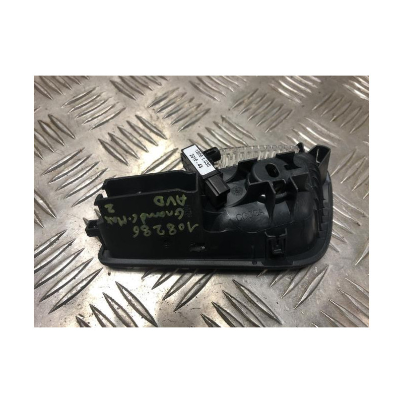 Poignee interieur avant droit FORD GRAND C-MAX 2 PHASE 1 d’occasion