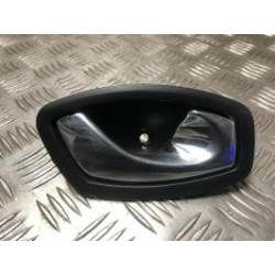 Poignee interieur avant droit RENAULT SCENIC 3 PHASE 2 d’occasion