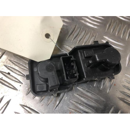 Platine feu arriere droit FORD GRAND C-MAX 2 PHASE 1 d’occasion