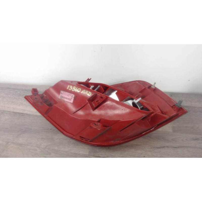 Feu arriere principal droit (feux) RENAULT CLIO 3 PHASE 2 d’occasion