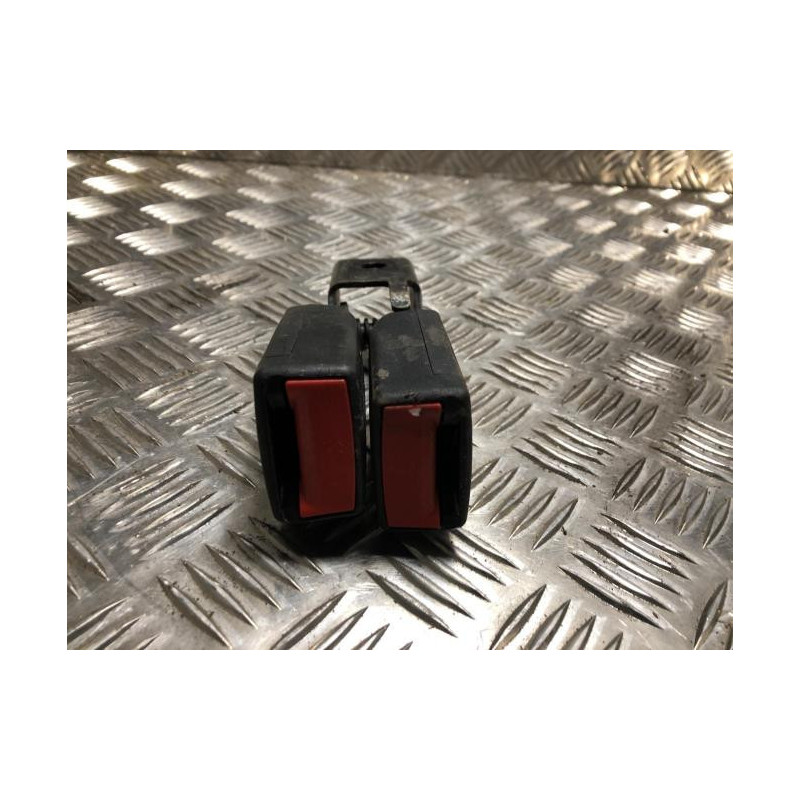 Attache ceinture arriere droit OPEL INSIGNIA 1 PHASE 1 BREAK d’occasion