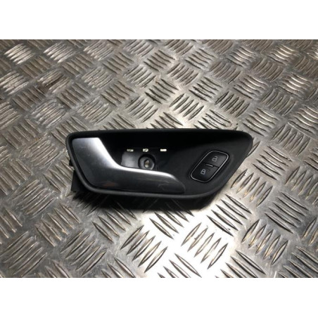 Poignee interieur avant gauche FORD FIESTA 7 PHASE 1 d’occasion
