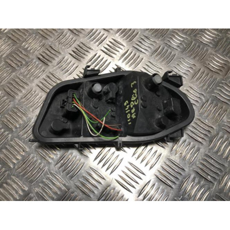 Platine feu arriere droit RENAULT CLIO 3 PHASE 1 d’occasion