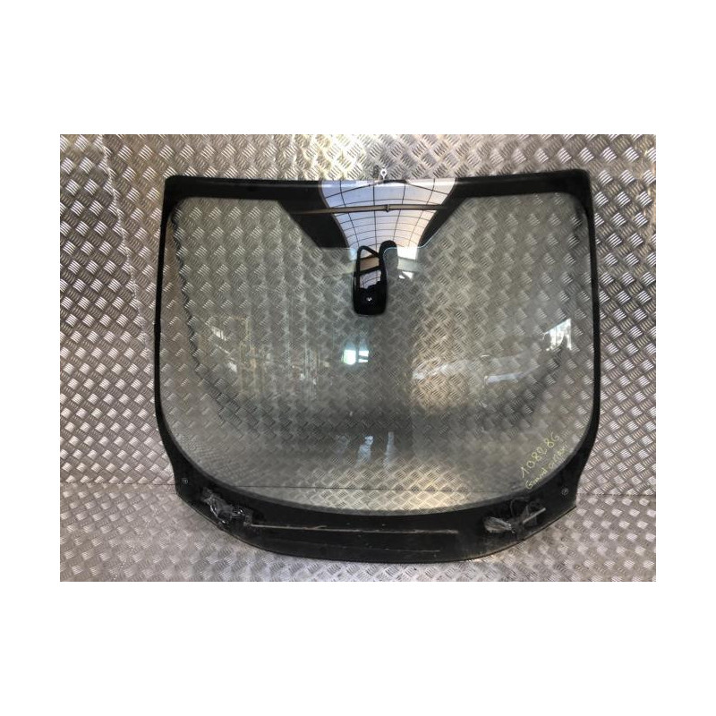 Pare brise FORD GRAND C-MAX 2 PHASE 1 d’occasion