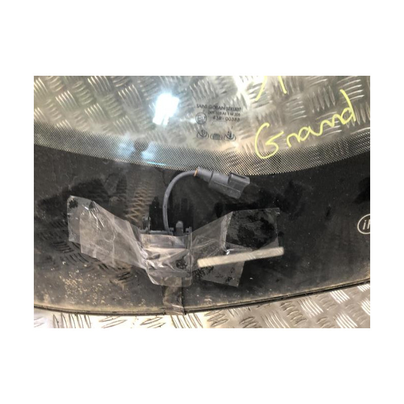 Pare brise FORD GRAND C-MAX 2 PHASE 1 d’occasion