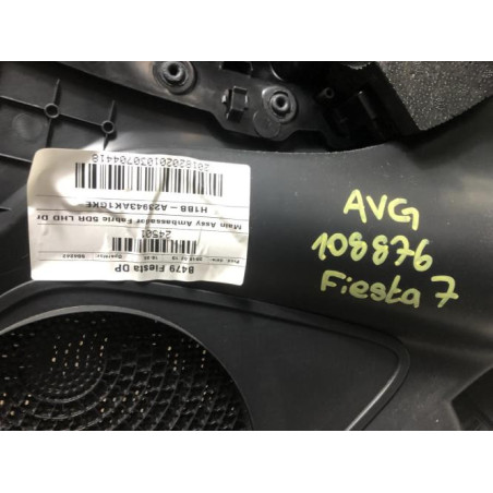 Panneau de porte avant gauche FORD FIESTA 7 PHASE 1 d’occasion