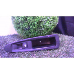 Interrupteur de leve vitre arriere droit CITROEN C4 1 PHASE 1 d’occasion
