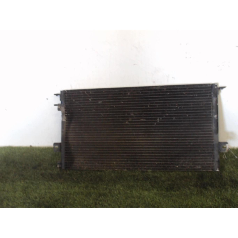 Condenseur de clim CHRYSLER VOYAGER 3 d’occasion