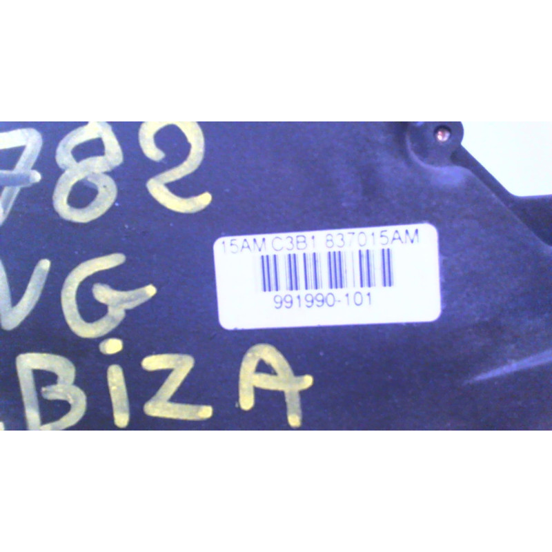 Serrure avant gauche SEAT IBIZA 3 PHASE 1 d’occasion