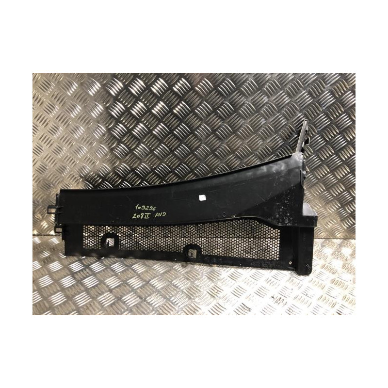 Baie de pare brise PEUGEOT 208 2 d’occasion