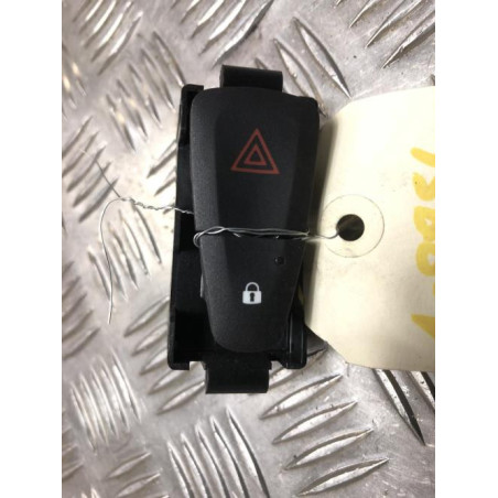 Bouton de warning DACIA SANDERO 2 PHASE 2 d’occasion