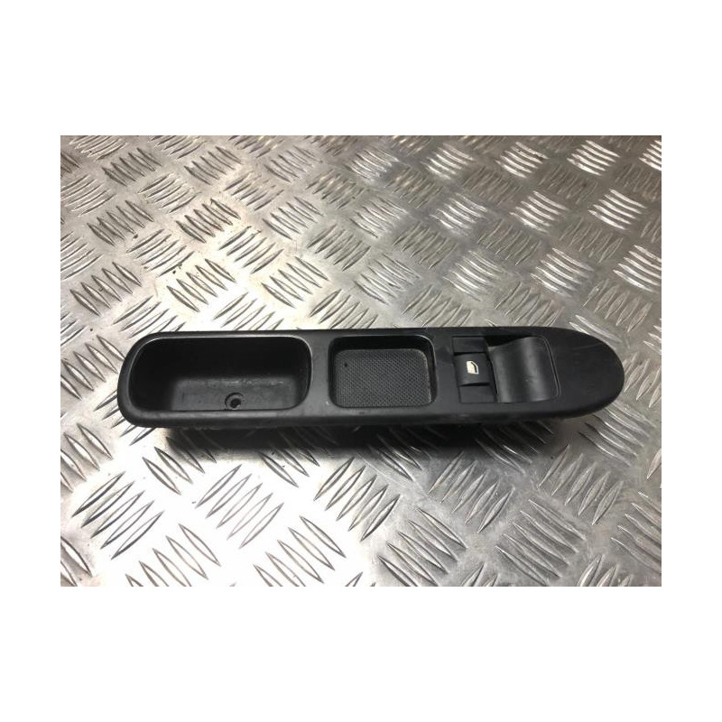 Interrupteur de leve vitre avant droit CITROEN FJ d’occasion