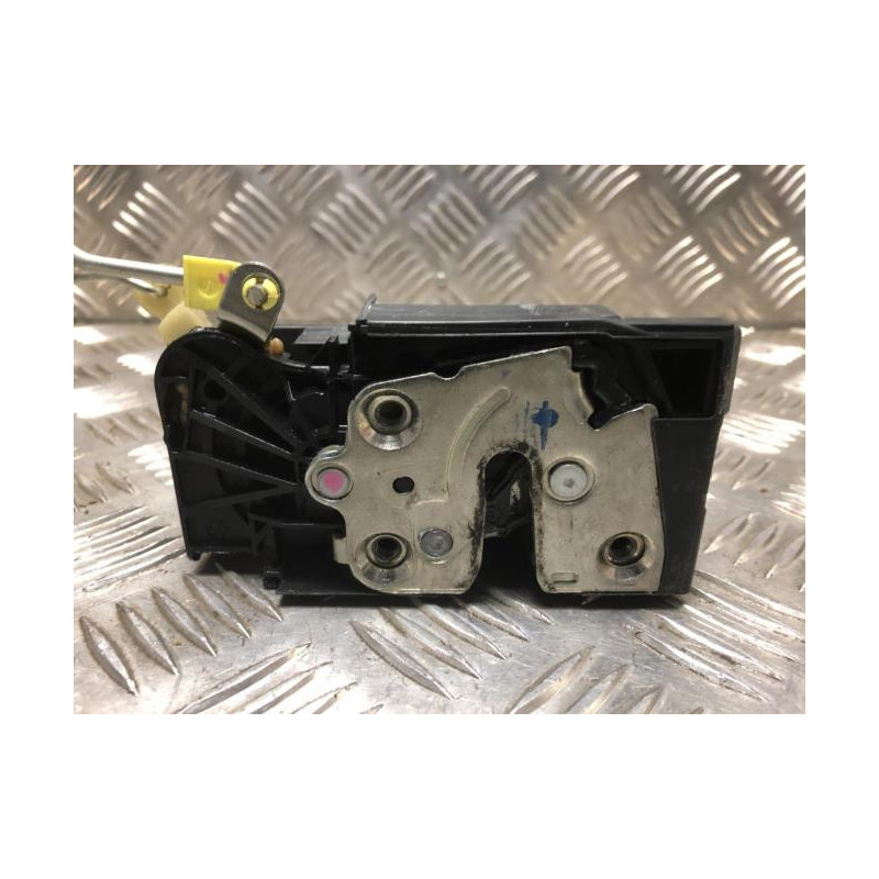 Serrure avant gauche DACIA SANDERO 2 PHASE 2 d’occasion