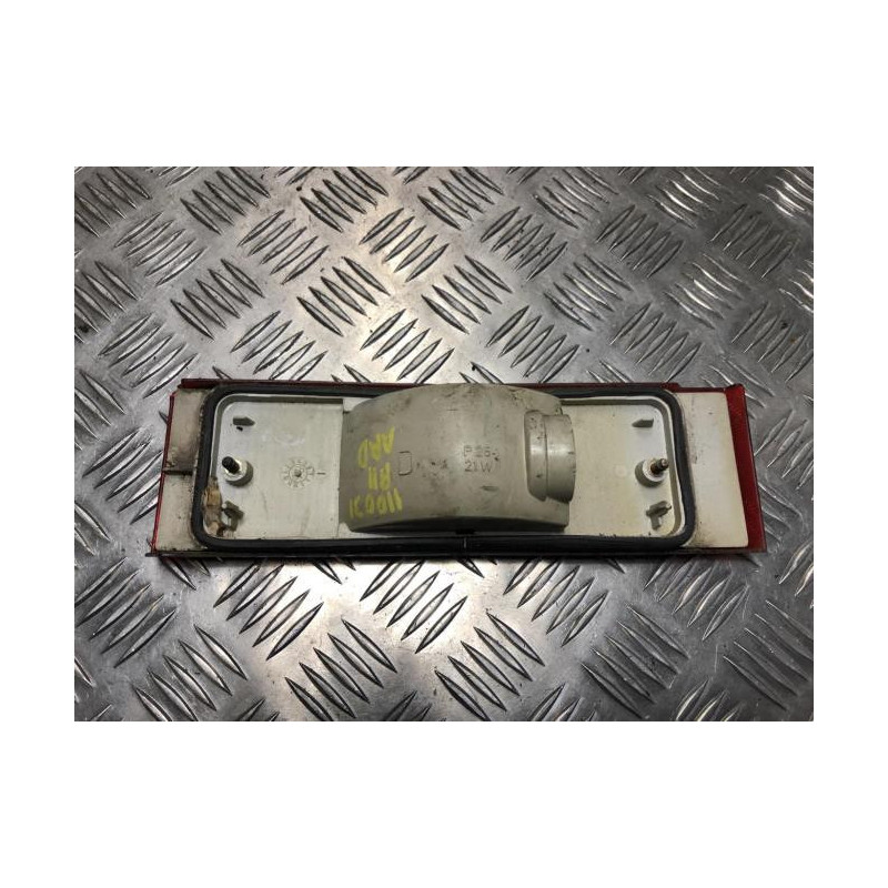 Anti brouillard arriere droit RENAULT R11 d’occasion