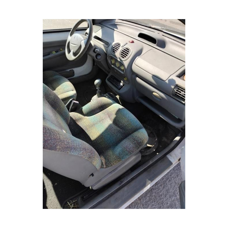 Optique avant principal gauche (feux)(phare) RENAULT TWINGO 1 PHASE 2 d’occasion
