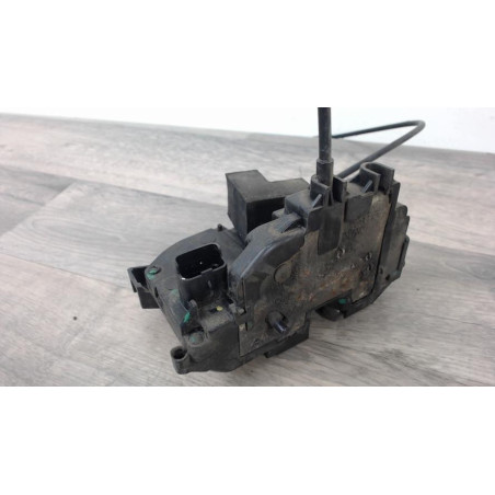 Serrure arriere droit RENAULT CLIO 3 PHASE 2 d’occasion