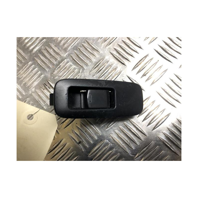 Interrupteur de leve vitre avant droit NISSAN QASHQAI 1 PHASE 1 d’occasion