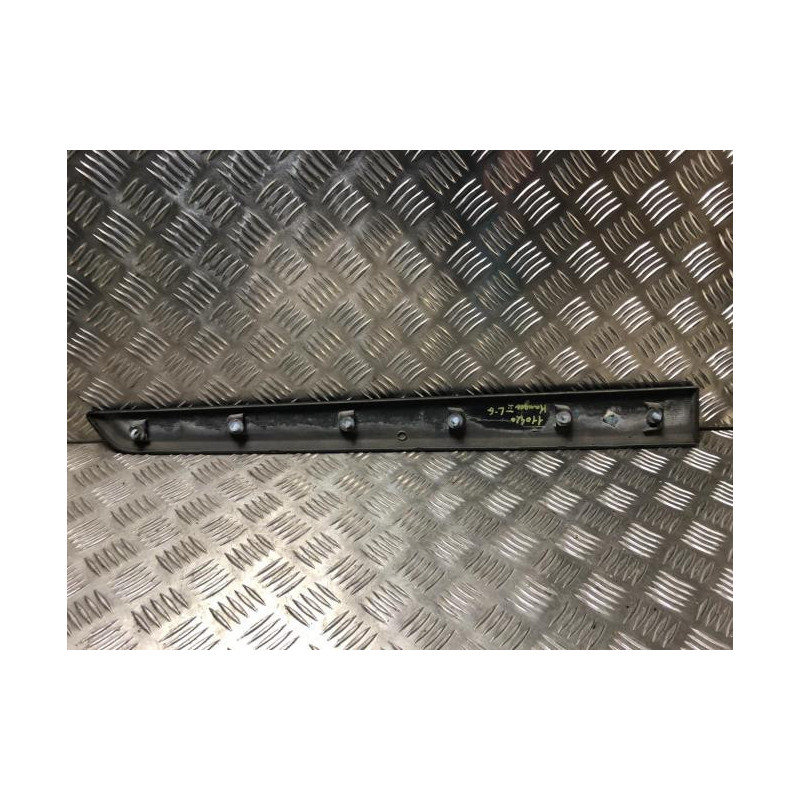 Baguette de porte arriere gauche  RENAULT KANGOO 2 PHASE 1 d’occasion