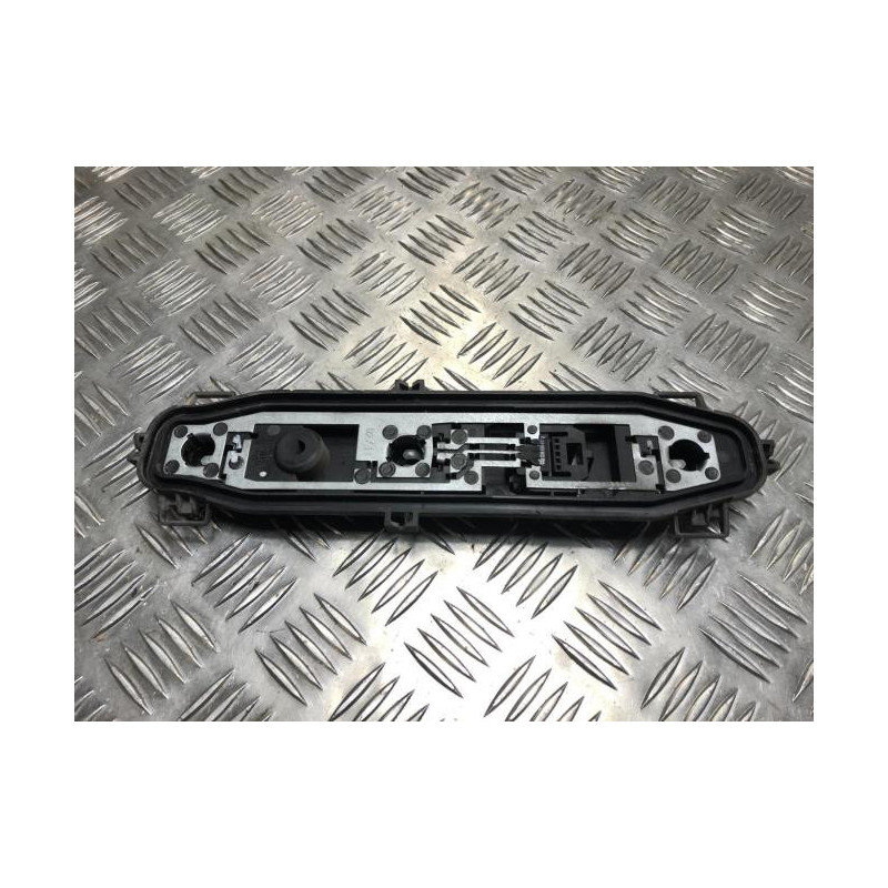 Platine feu arriere droit RENAULT KANGOO 2 PHASE 1 d’occasion