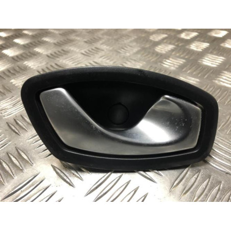 Poignee interieur arriere droit RENAULT CLIO 4 PHASE 2 d’occasion