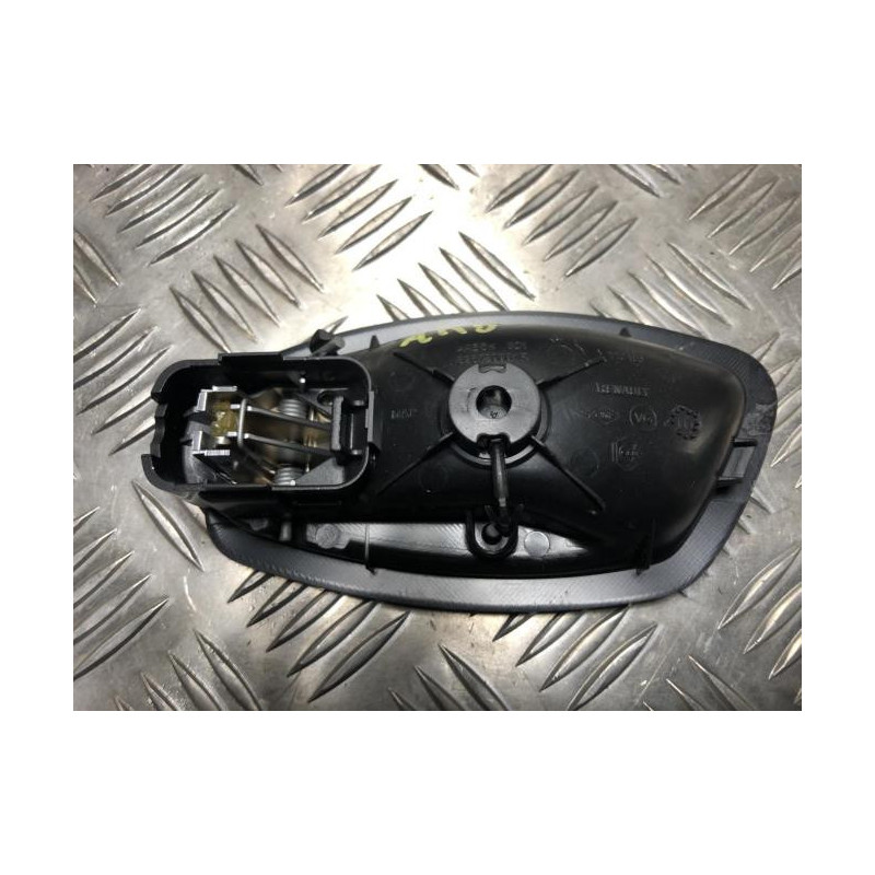 Poignee interieur arriere droit RENAULT CLIO 4 PHASE 2 d’occasion