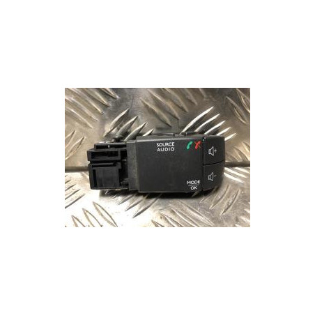 Commande autoradio DACIA LOGAN MCV 2 PHASE 2 BREAK d’occasion