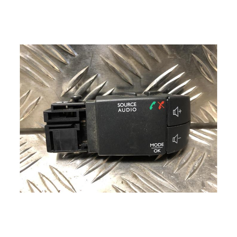 Commande autoradio DACIA LOGAN MCV 2 PHASE 2 BREAK d’occasion