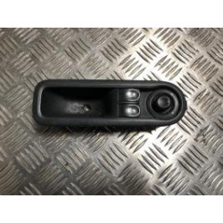 Interrupteur de leve vitre avant gauche RENAULT CLIO 3 PHASE 1 d’occasion