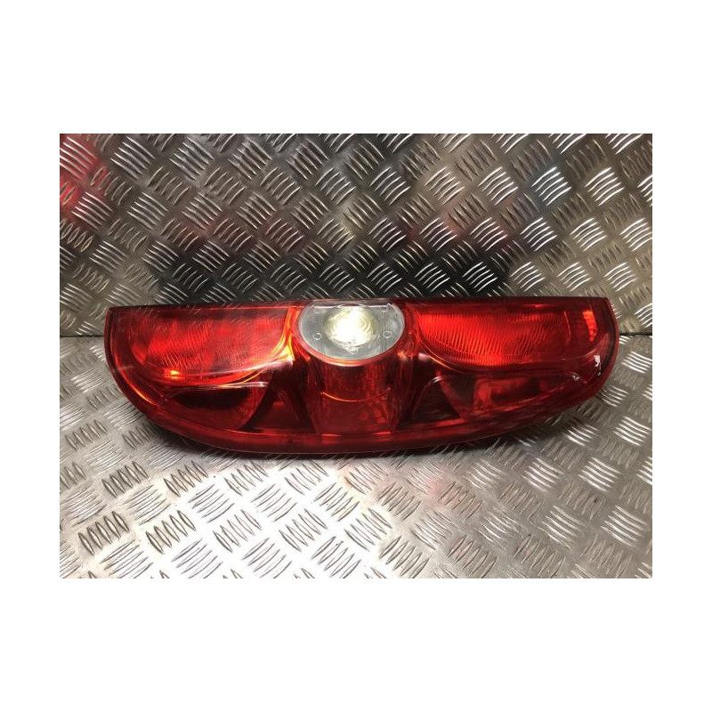 Feu arriere principal droit (feux) FIAT DOBLO 2 PHASE 1 d’occasion