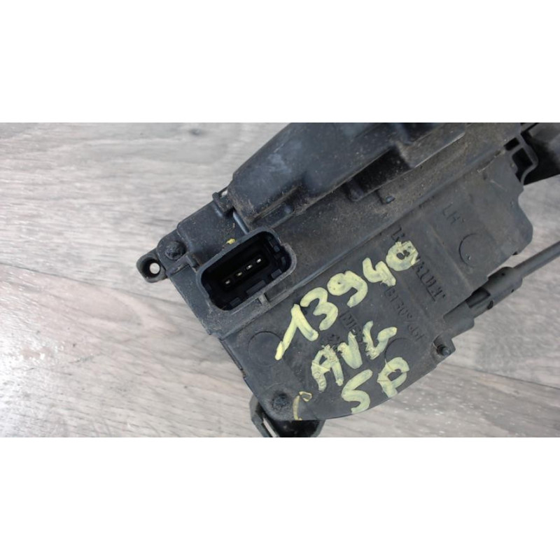 Serrure avant gauche RENAULT CLIO 3 PHASE 2 d’occasion