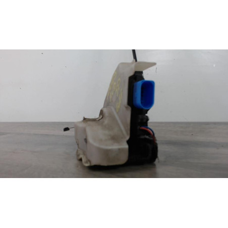 Serrure avant droit VOLKSWAGEN GOLF 5 d’occasion