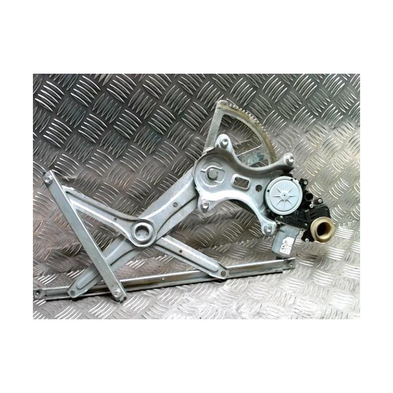 Leve vitre electrique arriere droit TOYOTA COROLLA VERSO 2 PHASE 2 d’occasion