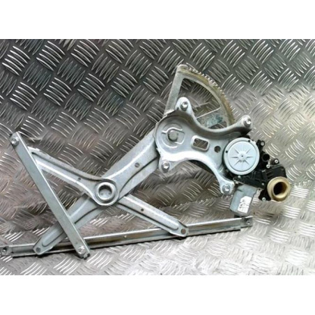 Leve vitre electrique arriere droit TOYOTA COROLLA VERSO 2 PHASE 2 d’occasion