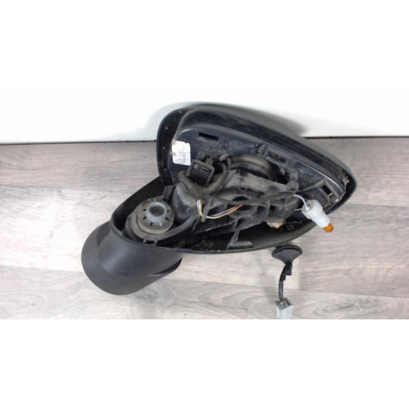 Retroviseur gauche FORD FIESTA 6 PHASE 1 d’occasion
