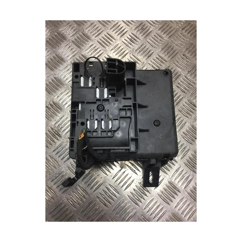 Boitier servitude moteur (BSM) FORD FIESTA 7 PHASE 1 d’occasion