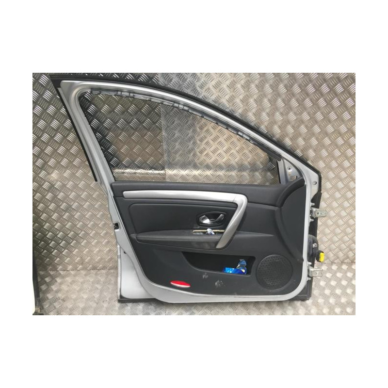 Porte avant gauche RENAULT LAGUNA 3 PHASE 3 d’occasion