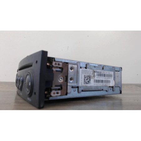 Autoradio d'origine RENAULT GRAND SCENIC 2 PHASE 2 d’occasion